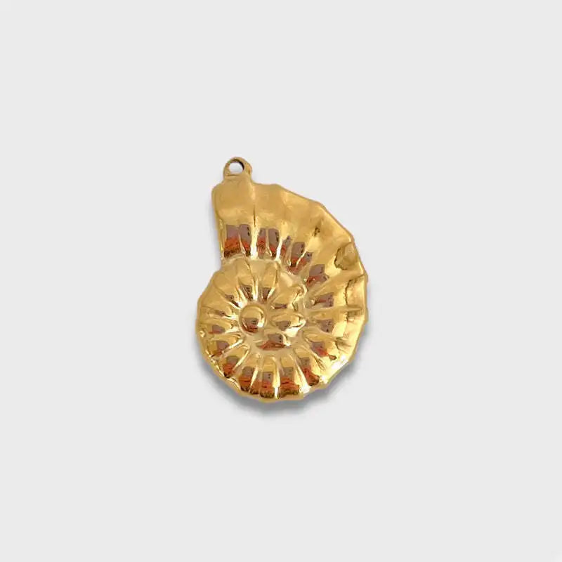 Trobicana Vintage Baroque Pearl Pendant - image 15