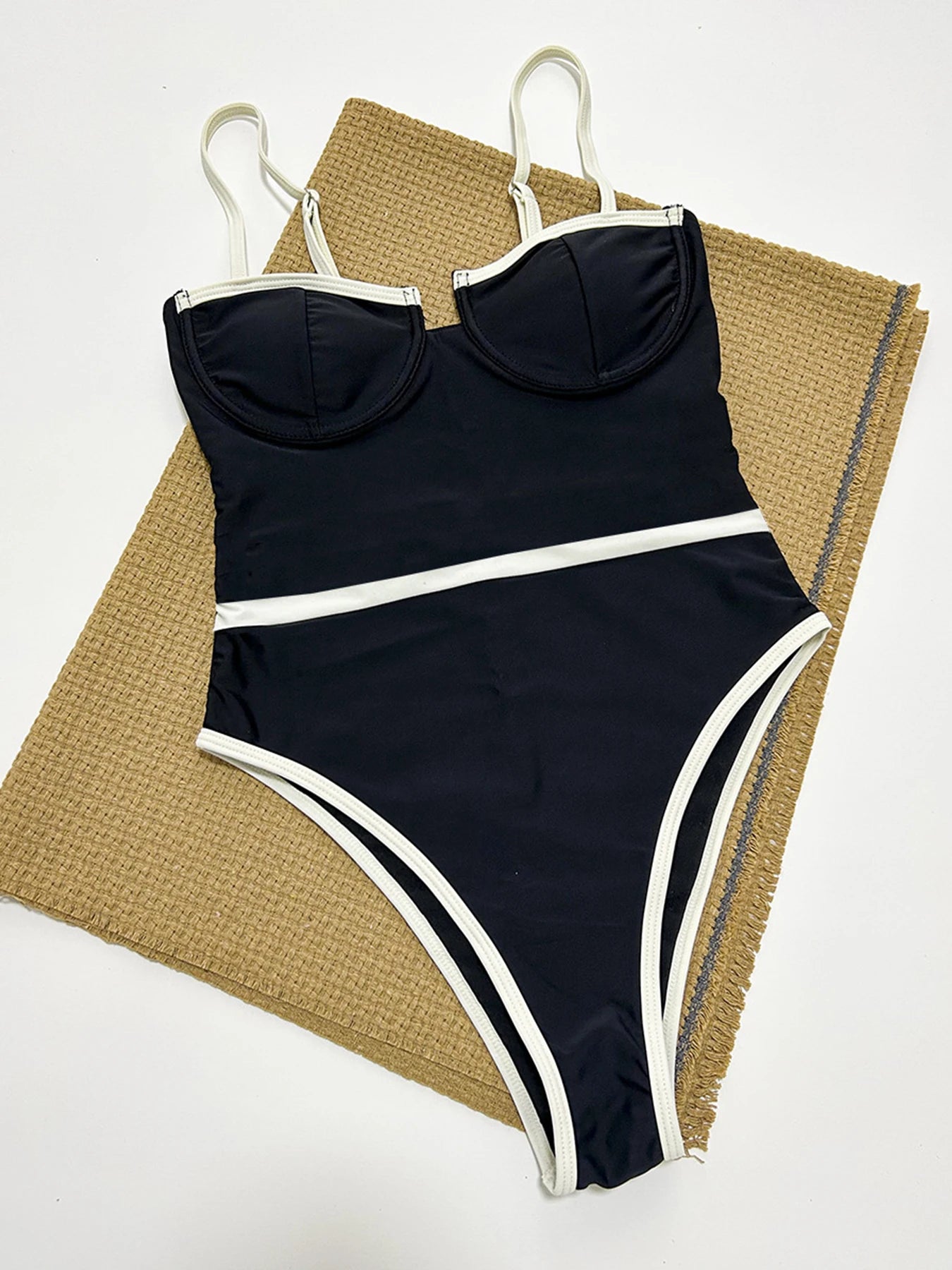 Contrast Push-Up Monokini